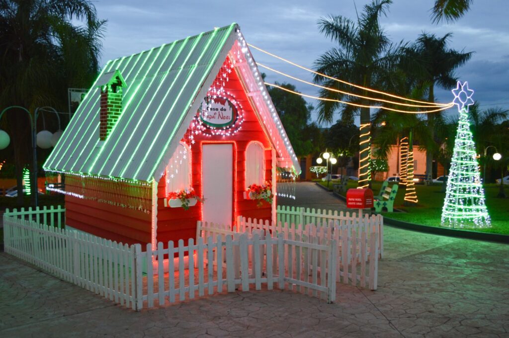 Programação de Natal na Região de Bauru promete encantar a todos Crédito: Prefeitura de Iacanga-SP)