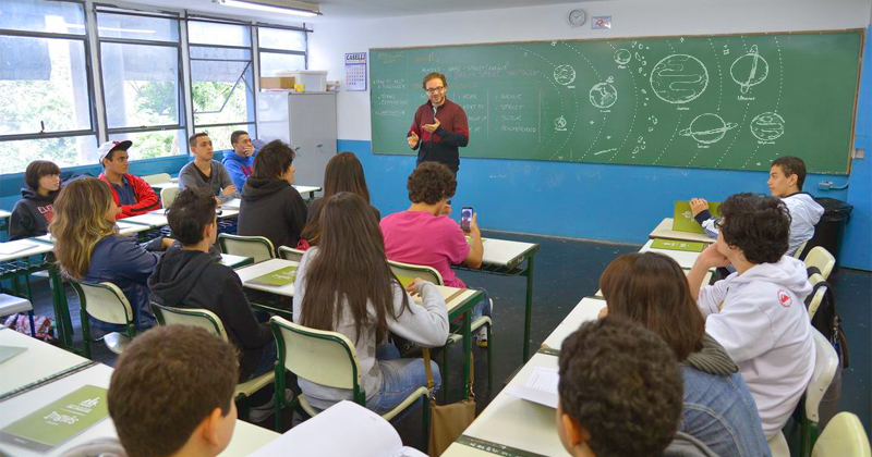 Curso Gratuito de Astronomia para Professores do Ensino Médio na USP