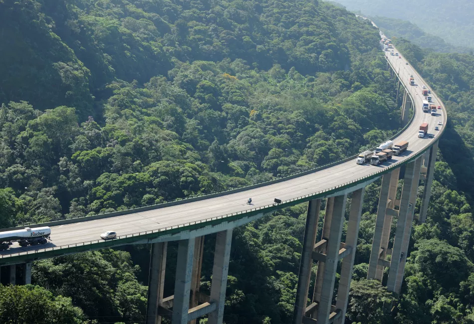 Pórtico Eletrônico Inicia Testes no Sistema Anchieta-Imigrantes Crédito: Divulgação/Governo de SP