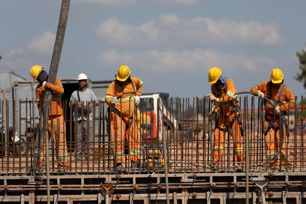 São Paulo Gera 200 Mil Novas Vagas em Apenas Quatro Meses